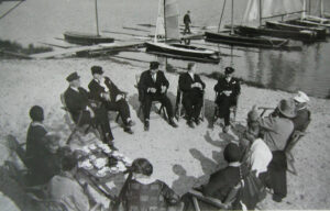 Mitglieder in Clubsesseln